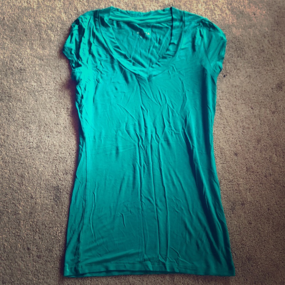 Women’s V Neck